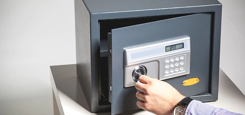 Jewelry Safe Unlocking Service in Lamont, California