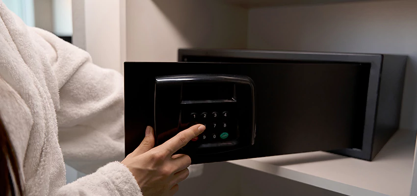 Safe Unlocking Service Company in Lamont, California