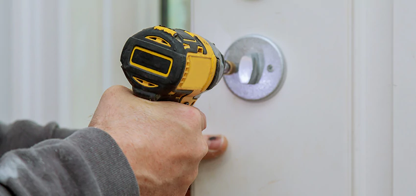 Street Locksmith For Smart Lock Repair in Lamont, CA